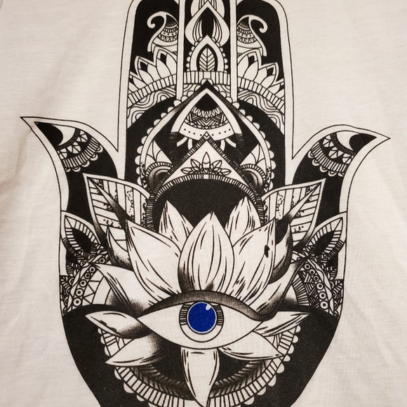 Large white tshirt "ou chun liang dian" - Picture 2 of 3